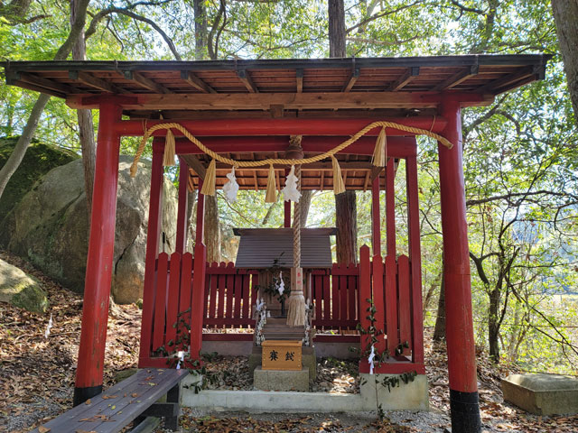 丸山神社稲荷社